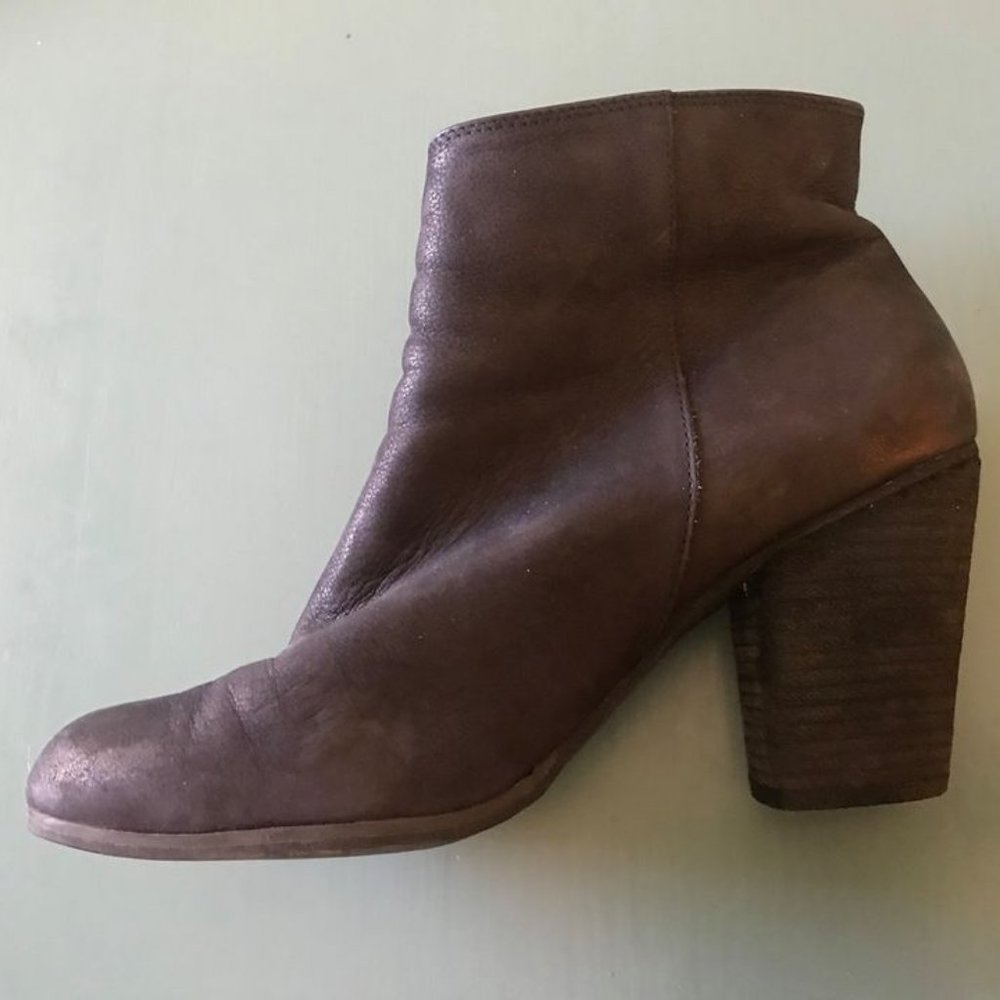 BP Women's Low Rise Boots - size 9.5